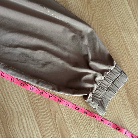 Abercrombie & Fitch YPB motionTEK Joggers Women’s Large - Picture 11 of 13